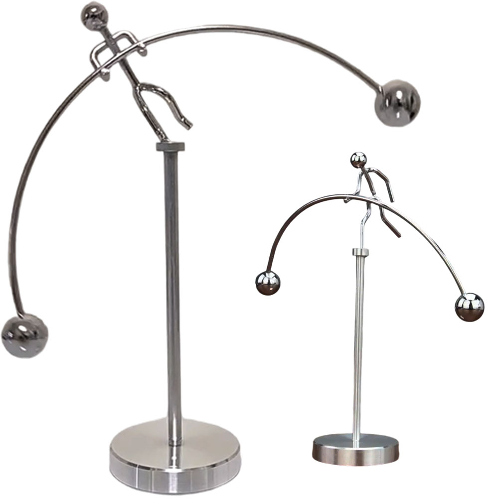 Newton Cradle Large - Creatieve balansbalschommel Gewichtheffen Kleine ijzeren man